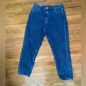 GAP high rise mom jean size 32, but fits more like a 31 or 30